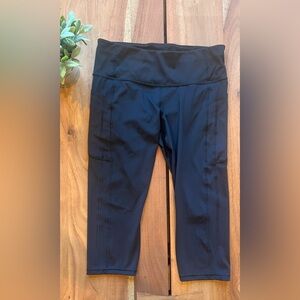 Athleta Ultimate Stash Capri